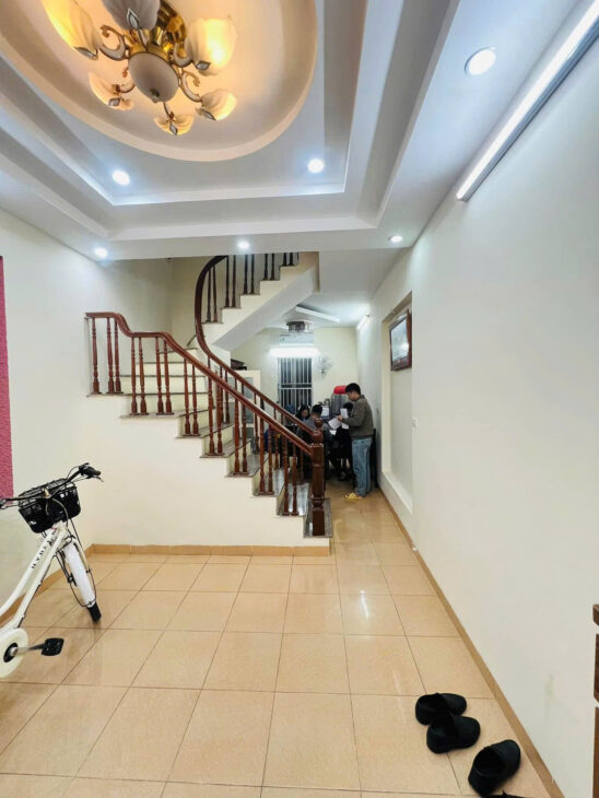 123 Thuy khuê căn nhà 7,5 tỷ 5 tầng 6 ngủ 3 bước ra phố tiện ích ngập tràn Thụy Khuê gần Chu Văn