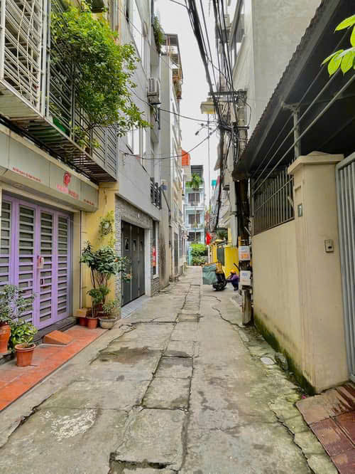 BÁN GẤP NHÀ BỒ ĐỀ – LONG BIÊN – 55M2 x 6T – 5M – 12.8 TỶ – GẦN PHỐ – Ô TÔ ĐỖ CỬA