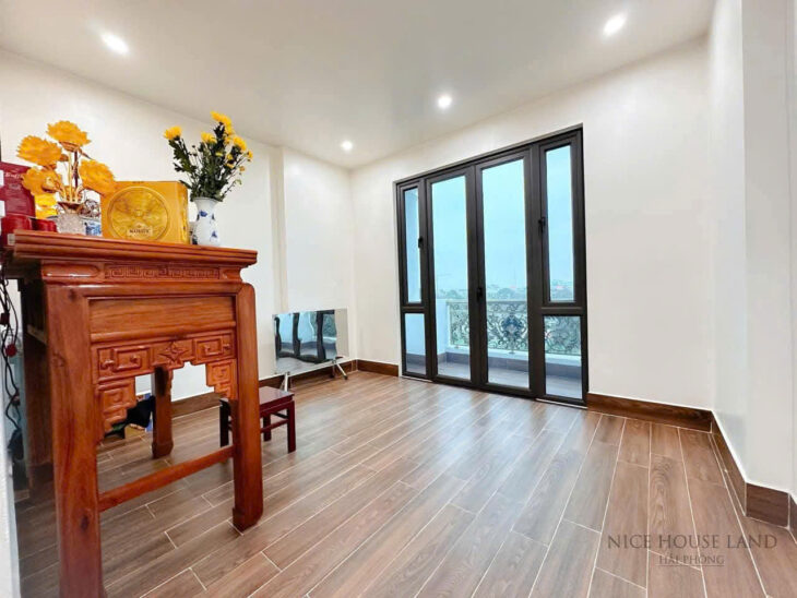 Phân lô tuyến 2 Lê Hồng Phong, 60m 4 tầng độc lập dân xây, Giá 7.5 tỉ gần Chợ Lũng