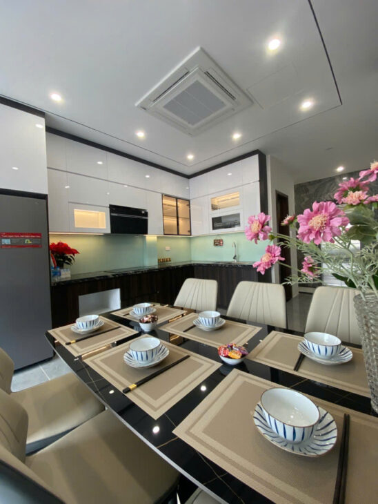 Nhà 7 Tầng Thang máy, Full Nội Thất, Giá 10,8 Tỷ Tại Long Biên 0902318197