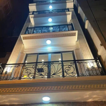 Bán nhà Kim Chung 50m2- 5 tầng 6PN, ngõ nông, ô tô, ở ngay đón Tết, giá 5.3 tỷ