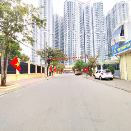 Mặt đường 633 Thiên Lôi, 156m, ngang 4.4, đường 15m, Giá 68 tr/m, sát Hoàng Huy Mặt đường 633 Thiên Lôi, 156m, ngang 4.4, đường 15m, Giá 68 tr/m, sát Hoàng Huy