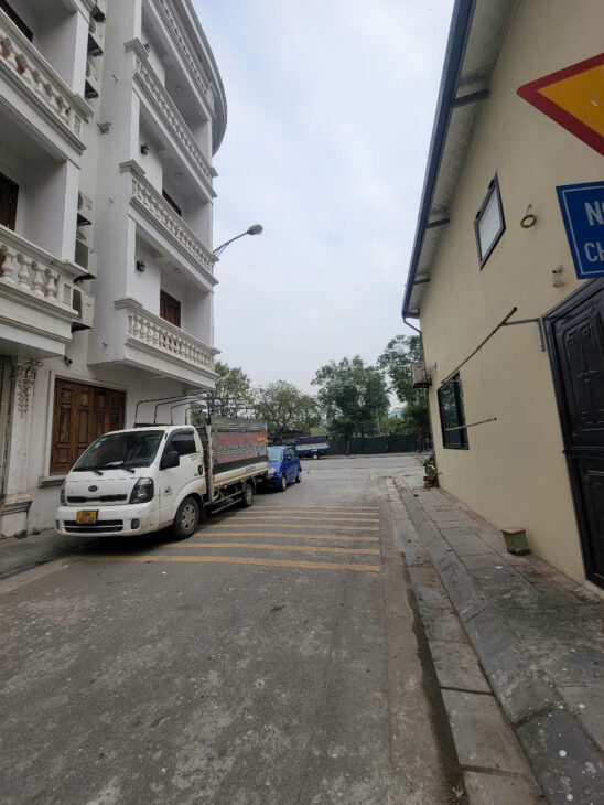 Bán nhà Đẹp Ngọc Thuỵ Long Biên- Ngõ Ô tô tải – 40m2 – 5 tầng – Nhỉnh 6 tỷ ( Thương Lượng)