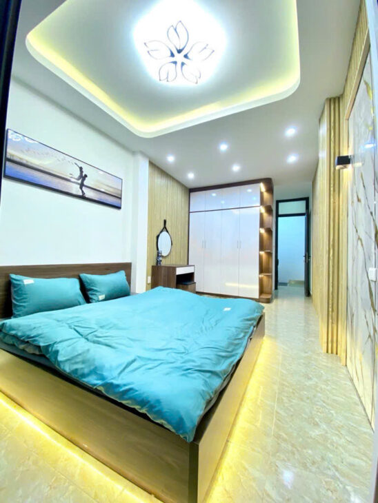 Nguyễn Khoái Nhà Mới Ngõ Ô Tô Tải Tránh 34m 3 Tầng Full Nội Thất