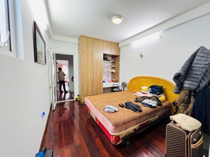 Bán rẻ NHÀ dân xây phố Trần Vỹ – Cầu Giấy – 47m2 x 7 tầng – khu dân trí cao