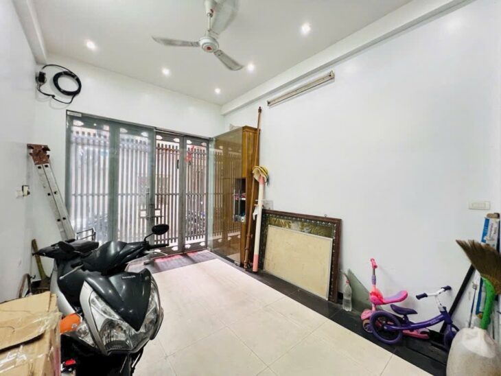 Bán rẻ NHÀ dân xây phố Trần Vỹ – Cầu Giấy – 47m2 x 7 tầng – khu dân trí cao