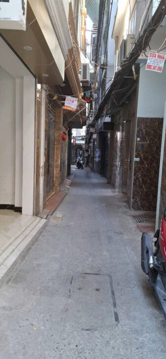 Bán nhà Dòng tại Ngõ 102 Phố Pháo Đài Láng, 24 tỷ, 84 m2, 7 tầng,Thang Máy 25PN, 25WC