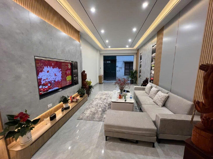 ???? MỚI KENG HOÀNG NHƯ TIẾP 45m2 , mt4 full nội thất tiền tỷ , thang máy 10,8 tỷ