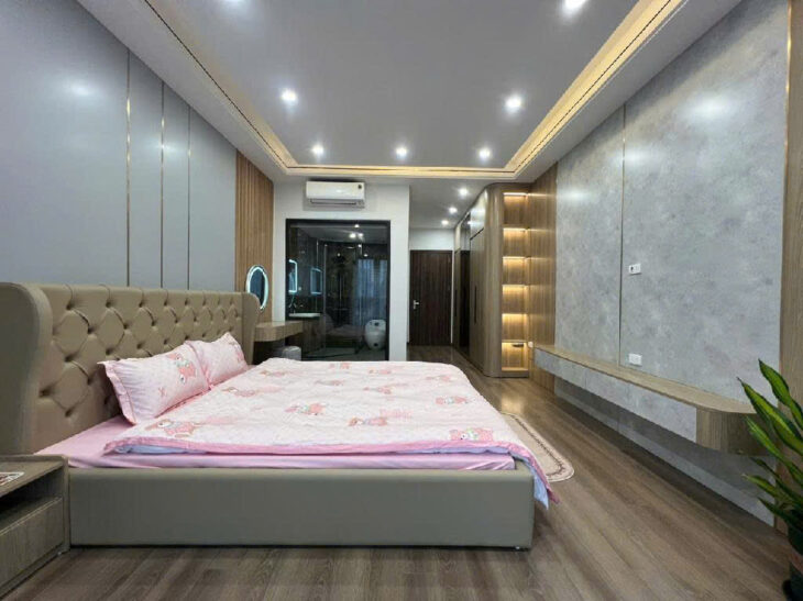 ???? Nhà Đẹp Ngọc Lâm 46m , mt 5 oto đỗ cửa Sát hồ điều hòa , thang máy nhỉnh 10 tỷ