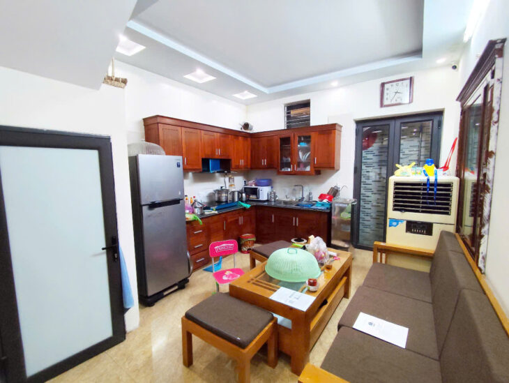 Bán nhà Miếu Hai Xã, 47m 4 tầng độc lập, Giá 3.35 tỉ gần CHợ Hàng Mới