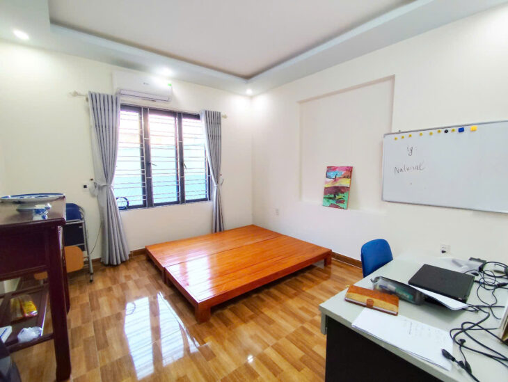 Bán nhà Miếu Hai Xã, 47m 4 tầng độc lập, Giá 3.35 tỉ gần CHợ Hàng Mới