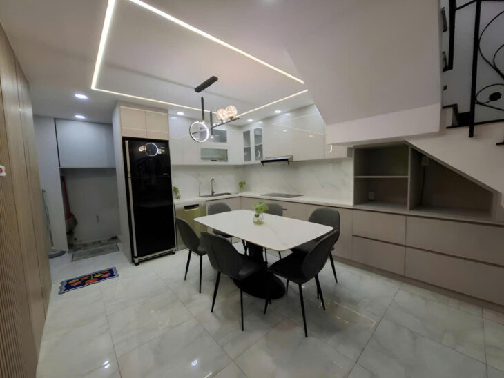 GIẢM SỐC 700 TRIỆU_ BÁN TRƯỚC TÊT _ GÒ VẤP _ 54M2_ 5 TẦNG _ KHU PHÂN LÔ HẺM 6M.