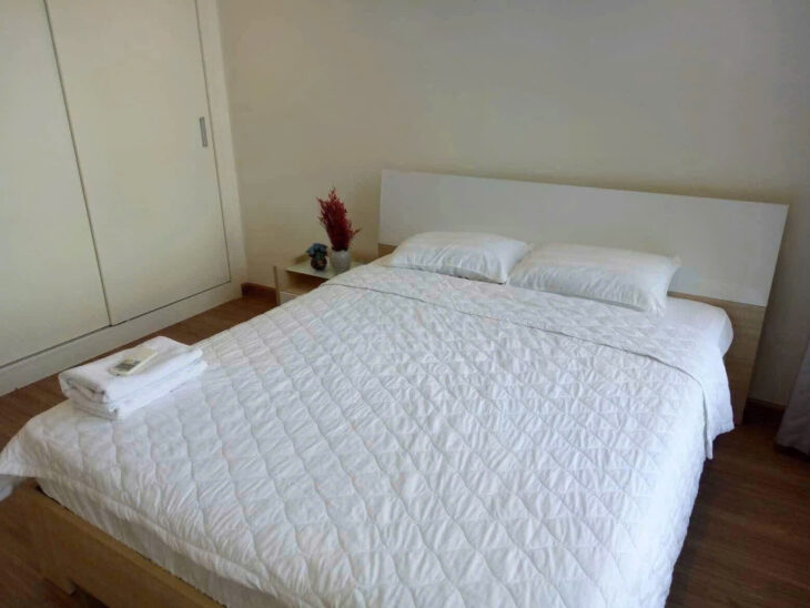 Cho thuê nhanh căn hộ 1 phòng ngủ view thoáng tại Vinhomes Central Park