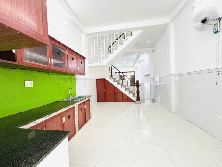 BÁN NHÀ GÒ VẤP- 78M2- ĐÚC 3 TẦNG BTCT- NHÀ MỚI Ở NGAY- NHỈNH 5 TỶ.