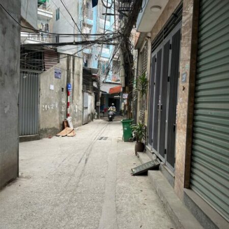 Bán nhà phố Tân Triều, DT 36m2 x 6T, MT 3.15m. Nhà dân xây, 15m ra ô tô, kinh doanh dòng tiền Bán nhà phố Tân Triều, DT 36m2 x 6T, MT 3.15m. Nhà dân xây, 15m ra ô tô, kinh doanh dòng tiền