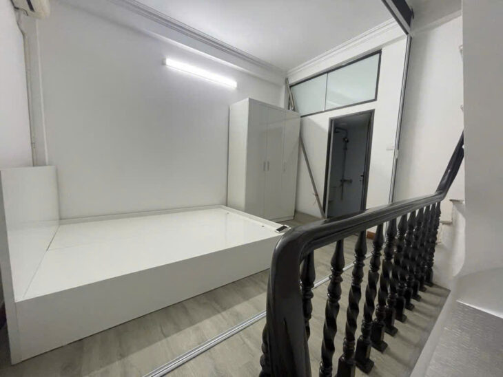 Bán Nhà Lương Yên 25m 4 Tầng 2 Ngủ Giá 3.3 Tỷ Sổ Riêng