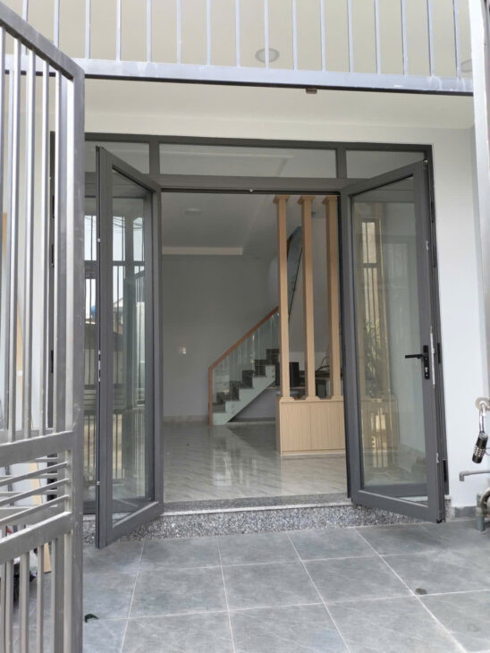 NHỈNH 3 TỶ DIỆN TÍCH 48M2 – 2 TẦNG – 3PN – NHÀ XE HƠI ĐỖ CỬA – NGAY NGÃ TƯ TRUNG CHÁNH- SỔ HỒNG