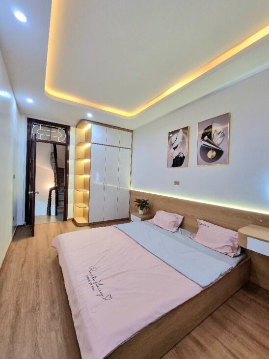 siêu phẩm nhà đẹp đón tết , đẹp lonh lanh nhà 4 tầng giữ trung tâm Hà Đông . nhỉnh 5 đ ở ngay ,