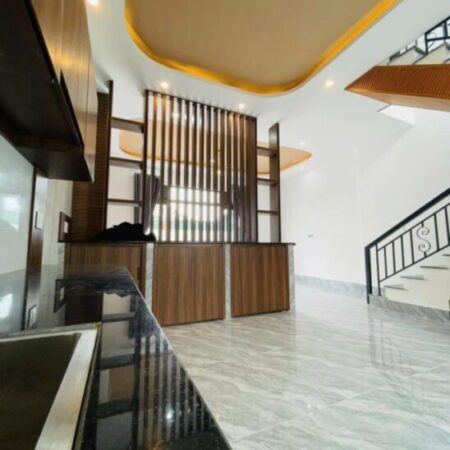 Nhà mới đẹp vào ở ngay, 4PN, Cách Hẻm Oto 5m, Yên Thế, Tân Bình, 72m2, 3 tầng, 5,2 Tỷ Tl