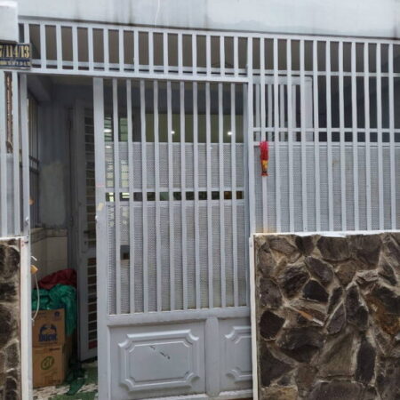 NHÀ NHỎ TÂN BÌNH NỞ HẬU TÀI LỘC, ĐANG SẴN DÒNG TIỀN 7TR/THÁNG, VÀI BƯỚC RA HẺM XE HƠI, CHỦ THIỆN