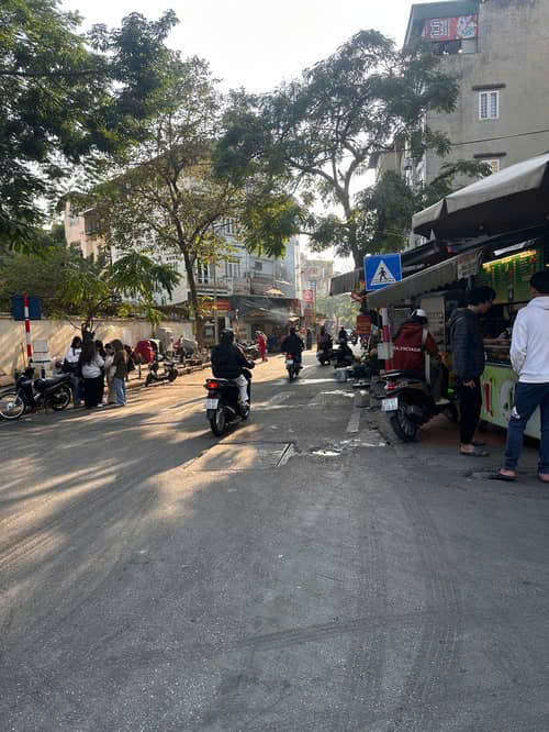 DƯƠNG QUẢNG HÀM – CẦU GIẤY – DT50M2 X6T – MT5M – 16TỶ – ĐƯỜNG BÀN CỜ – Ô TÔ TRÁNH