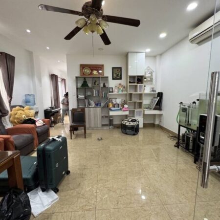 BánTòa nhà VP 6 tầng có thang máy – Mặt tiền đường Gò Cẩm Đệm – P.10, Tân Bình – 105m2