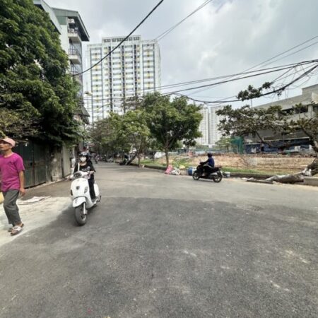 NHÀ PHỐ BẰNG LIỆT, TIỆN ÍCH KĐT LINH ĐÀM