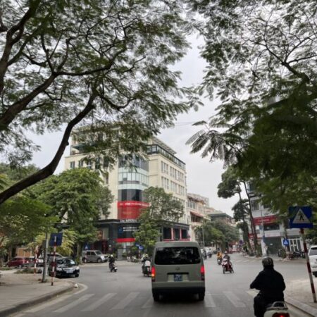 Bán nhà MẶT PHỐ VẠN BẢO, 55m2 3T MT 4.6m, GIÁ CỰC RẺ chỉ 18.5 Tỷ Bán nhà MẶT PHỐ VẠN BẢO, 55m2 3T MT 4.6m, GIÁ CỰC RẺ chỉ 18.5 Tỷ