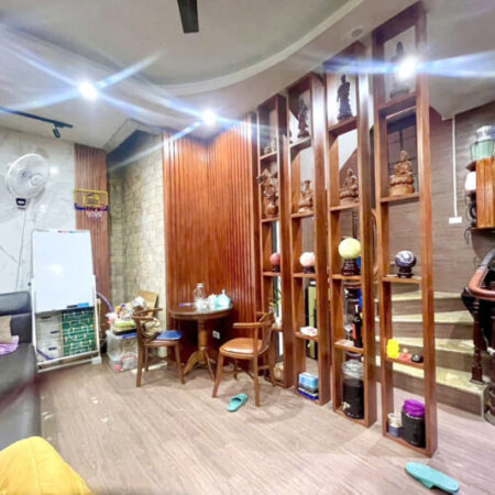 Bán nhà 4 tầng ô tô đỗ cửa cạnh phố Cực Đẹp giá tốt tại ngõ 266 Tôn Đức Thắng