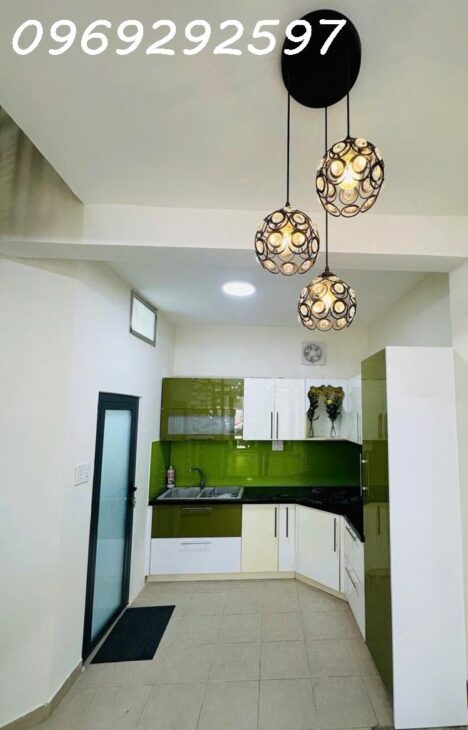 Nhà HXH CMT8 Quận 10 – 35m² – 2 Tầng – Sổ Vuông Đẹp – Gần Mặt Tiền – Chỉ Nhỉnh 6 Tỷ – LH Ngay!