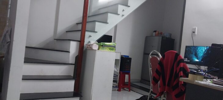 ♥ Nhà Kiệt Thái Thị Bôi, 67.5m2 + 15m2 sân, gác đúc rộng thoáng sạch, 2.48 tỷ