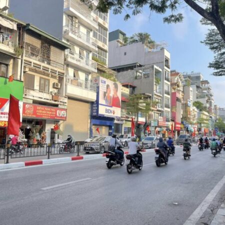 NHÀ MẶT PHỐ TÔN ĐỨC THẮNG, ĐỐNG ĐA, 50M2 5T MT 5,5M, GIÁ CỰC RẺ 28 TỶ NHÀ MẶT PHỐ TÔN ĐỨC THẮNG, ĐỐNG ĐA, 50M2 5T MT 5,5M, GIÁ CỰC RẺ 28 TỶ