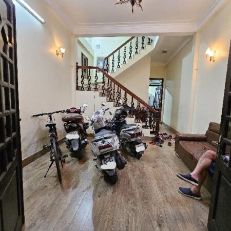 BÁN NHÀ ĐỊNH CÔNG, HOÀNG MAI, LÔ GÓC Ô TÔ QUA, 61M2, 8.7 TỶ