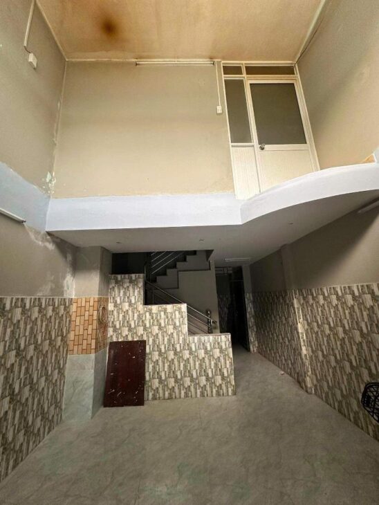 Căn hộ dịch vụ, Đối diện Trường cấp 2 Nguyễn Hữu Thọ, thu nhập 420triệu/Năm, ngang 8m,