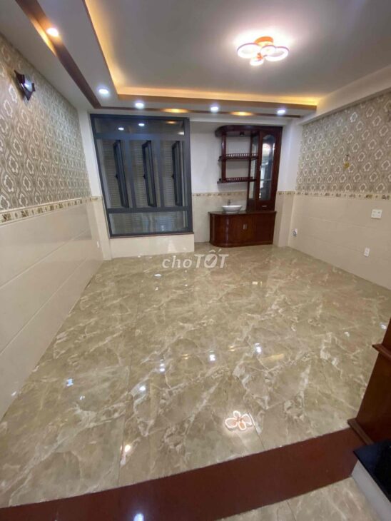 Nhà Hẻm Xe Hơi_Dương Quảng Hàm P5_4X18M 3 Lầu 4PN 5WC