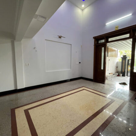 ???? CHO THUÊ NHÀ MẶT TIỀN TAM THAI – GÍA HẤP DẪN