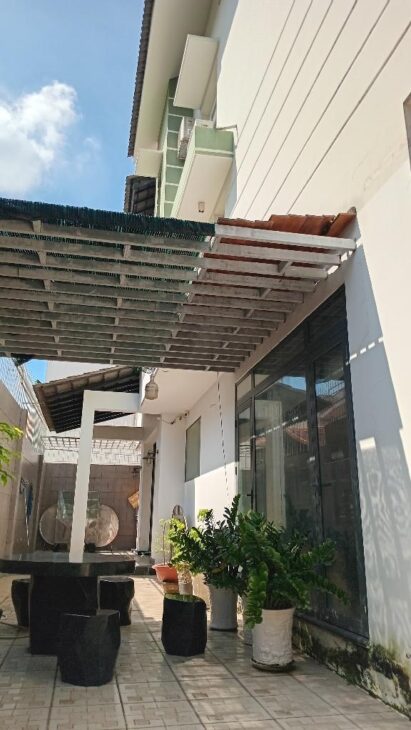 GẤP BÁN BIỆT THỰ SÂN VƯỜN Q.9 – 229m2, nhà 3 tầng 5pn chỉ 23ty