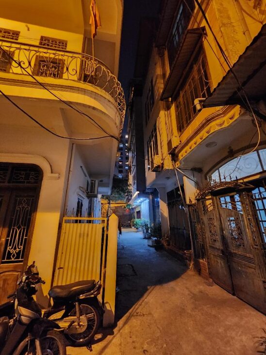 TRUNG TÂM HAI BÀ TRƯNG 40m LÔ GÓC- NGÕ THÔNG- Ô TÔ TRÁNH – NHỈNH 10 TỶ