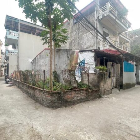 BÁN GẤP ĐẤT- NGỌC THỤY 42M2- LÔ GÓC- OTO 7 CHỖ VÀO NHÀ- 2 MẶT TIỀN- 4TY2 CÓ THƯƠNG LƯỢNG