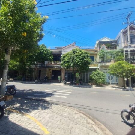 Lô góc mặt tiền 10,5m -Sơn Trà -Kinh doanh đỉnh cao – Giá chỉ 7,85 tỷ . Lô góc mặt tiền 10,5m -Sơn Trà -Kinh doanh đỉnh cao – Giá chỉ 7,85 tỷ .