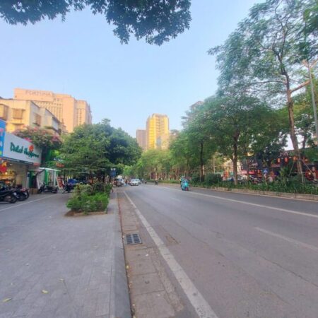 HIẾM – Mặt phố LÁNG HẠ 120m2, mặt tiền 7m, Kinh doanh đỉnh cao, vỉa hè 5m,