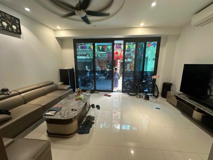 (LÔGÓC ĐẸP-ÔTÔ TRÁNH-K.DOANH ĐỈNH) Đê La Thành 39m/6T Thang Máy,MT 5.4m 15 Tỷ