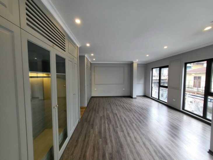 BÁN GẤP NHÀ THANH XUÂN, PHÂN LÔ VỈA HÈ OTO TRÁNH KINH DOANH VP, MẶT TIỀN RỘNG 7TẦNG TM, 28.XTỶ