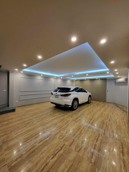 (TÒA VĂN PHÒNG-LÔ GÓC-BỀ THẾ)Phố Nguyên Hồng, Ôtô tránh 72m/8 Tầng/MT 17m 56 Tỷ