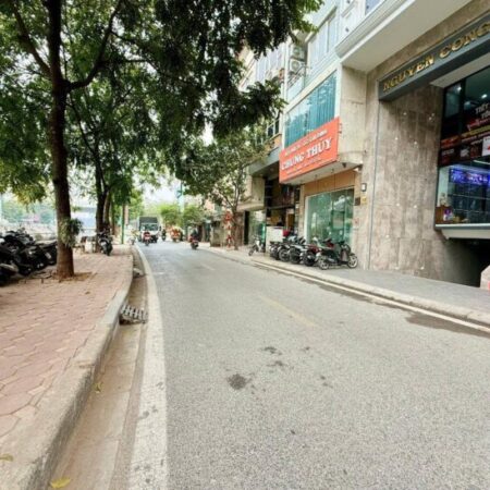 BÁN NHÀ MẶT PHỐ THANH XUÂN, VỈA HÈ KINH DOANH SẦM UẤT, 8 TẦNG THANG MÁY, DTSD1000M2, 56.X TỶ