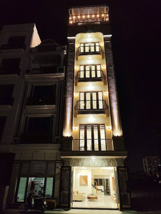 Nhà 6 tầng Thang Máy – tái định cư Cây Đa, 40m, hướng đông, Giá 7.4 tỉ