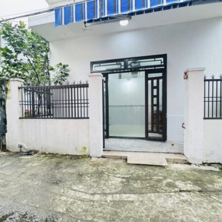 # Nhà Kiệt 3m Trần Cao Vân gần Nguyễn Tất Thành 75m2, ngang 6m, gác đúc 3Pn, Bãi đậu Ô tô gần, 2.65 # Nhà Kiệt 3m Trần Cao Vân gần Nguyễn Tất Thành 75m2, ngang 6m, gác đúc 3Pn, Bãi đậu Ô tô gần, 2.65