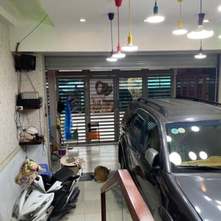 Nhà mặt tiền Kinh doanh Khu dân cư Savimex, ngay chợ Phú Thuận, ôtô đậu trong nhà, 100M2, Ngang 5M,