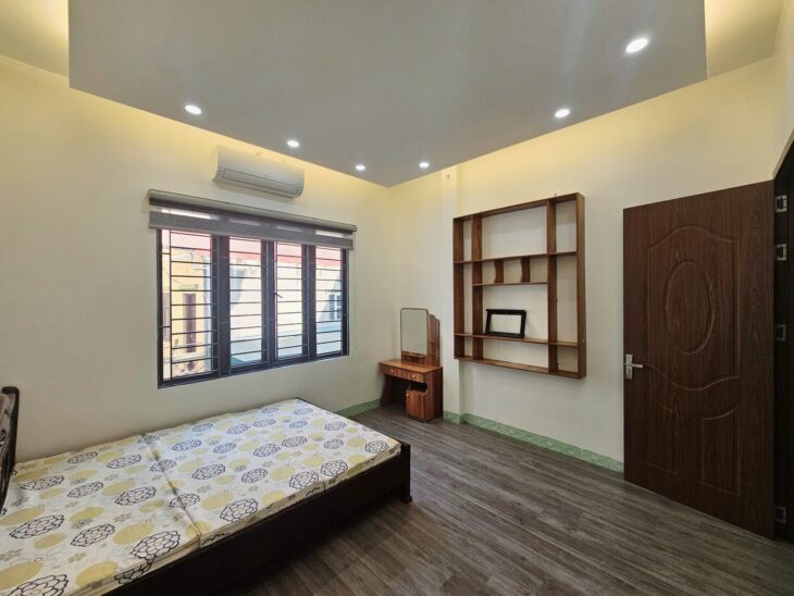 Bán gấp nhà riêng tại Đường Hồ Tùng Mậu, Cầu Giấy Giá 6,3 tỷ, 40m2, 5Tầng, nhà đẹp ở ngay