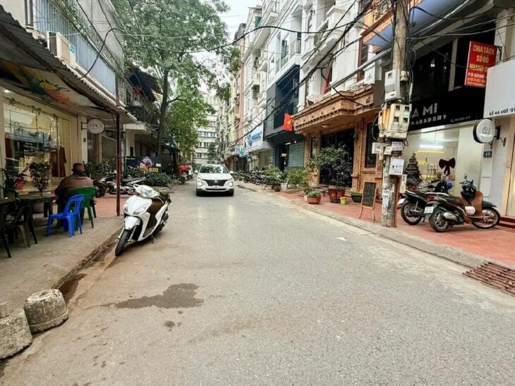 NHÀ GIANG VĂN MINH – NHỈNH 12 TỶ – 5 TẦNG – FULL NỘI THẤT – 2 THOÁNG TRƯỚC SAU – GẦN Ô TÔ